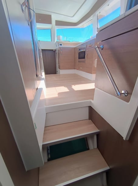 Capo d'Orlando Catamaran Cabine 4  8  slaapplaatsen 8  gasten 12.85 m Lijstnummer: #24248 5