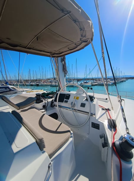 Capo d'Orlando Catamaran Cabine 4  8  slaapplaatsen 8  gasten 12.85 m Lijstnummer: #24248 4