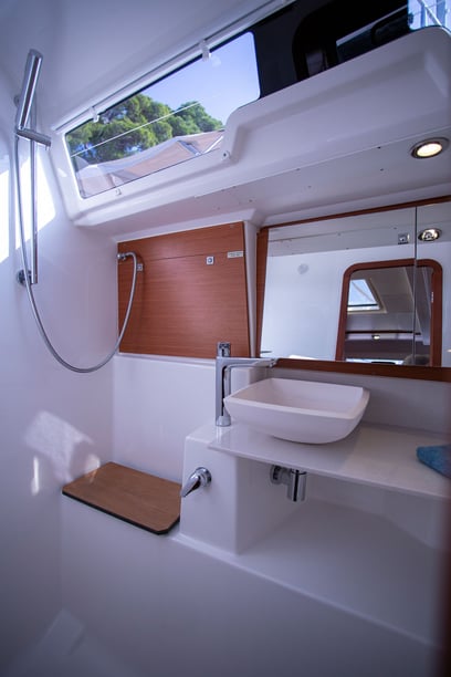 Mali Lošinj Sailboat 3 cabin 8 berths 8 guests 12.7 m Listing Number: #2425 5