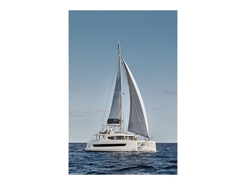 Porto Rotondo - Punta Asfodeli Catamaran Cabine 4  10  slaapplaatsen 10  gasten 14.82 m Lijstnummer: #24252