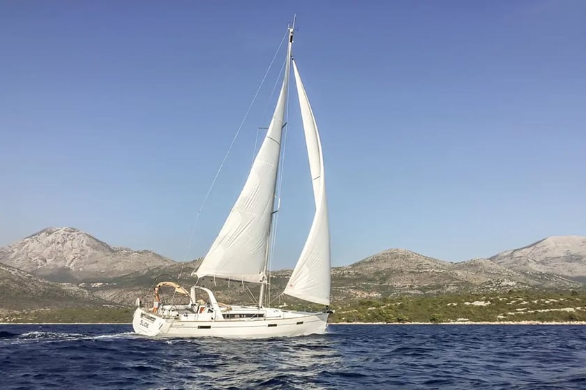 Tivat Barca a vela cabina 4  cuccette 8  10  ospiti 13.85 m Numero dell'inserzione: #24260 4