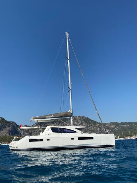 Alacati Catamarán Cabina 4  8  literas 8  invitados 14.8 m Número de anuncio: #24277 2