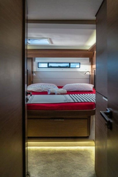 Marina Katamaran 4 Kabine 8 Liegeplätze 8 Gäste 14.75 m Nummer des Inserats: #24342 3