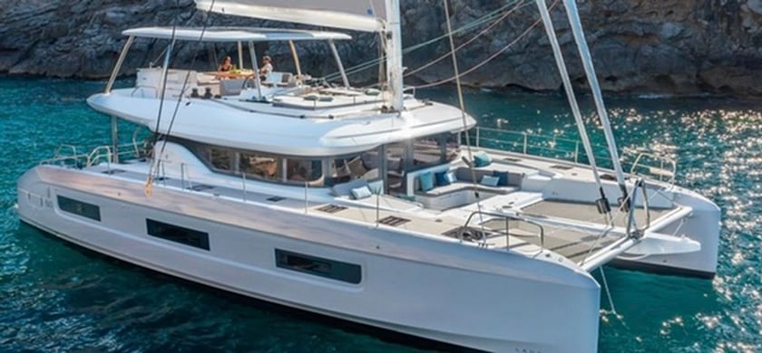 Portisco Catamaran 4 cabin 8 berths 8 guests 19.77 m Listing Number: #24350 5