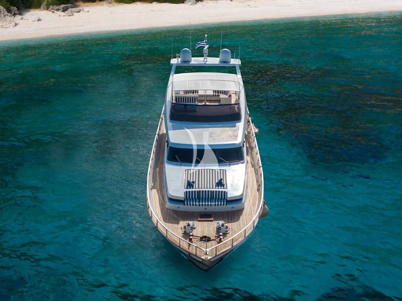 Sami Motorjacht Cabine 4  8  slaapplaatsen 8  gasten 23.92 m Lijstnummer: #24359 5