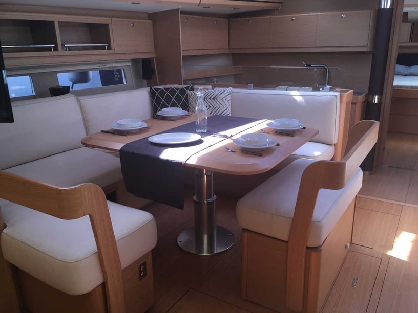 Portisco Sailboat 3 cabin 6 berths 6 guests 17.15 m Listing Number: #24385 3