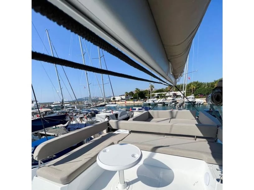 Admiraliteitsbaai Catamaran Cabine 3  6  slaapplaatsen 6  gasten 13.5 m Lijstnummer: #24421 2