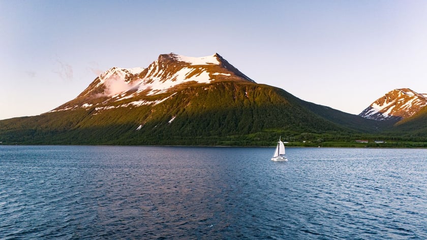 Kvaløysletta - Tromsø Katamaran 5 Kabine 10 Liegeplätze 10 Gäste 14.33 m Nummer des Inserats: #24465 4