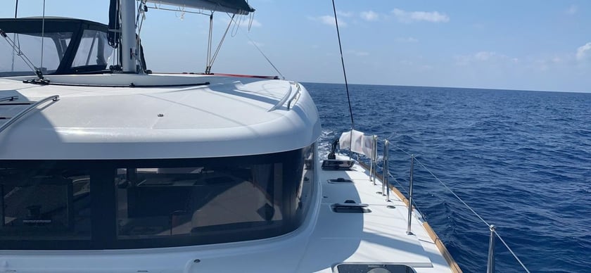 Capo d'Orlando Katamaran 4 Kabine 12 Liegeplätze 12 Gäste 11.74 m Nummer des Inserats: #24471 5