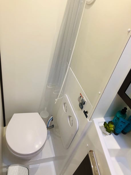 Capo d'Orlando Katamaran 4 Kabine 12 Liegeplätze 12 Gäste 11.74 m Nummer des Inserats: #24471 3