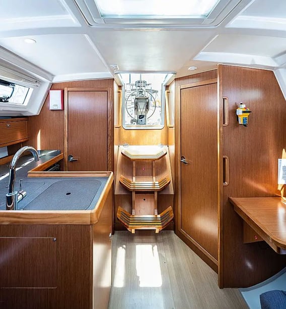 Vliho Voilier Cabine 2  Couchettes 4  Invités 4  9.99 m Numéro de l'annonce: #24476 4