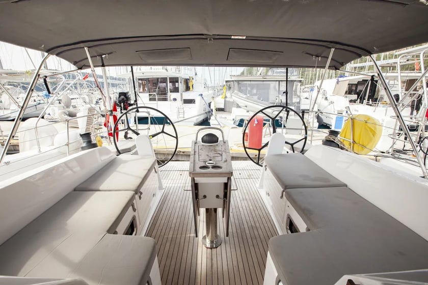 Orhaniye Zeilboot Cabine 4  8  slaapplaatsen 8  gasten 13.9 m Lijstnummer: #24491 2