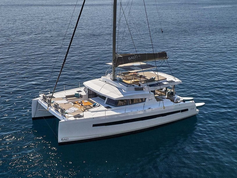 Ibiza Catamarán Cabina 6  12  literas 13  invitados 16.8 m Número de anuncio: #24507