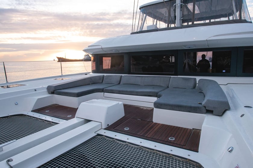 Capo d'Orlando Katamaran 5 Kabine 10 Liegeplätze 10 Gäste 16.9 m Nummer des Inserats: #24508 3