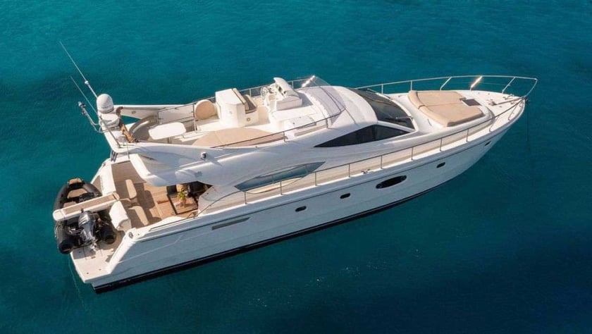 Athènes Yacht à moteur Cabine 3  Couchettes 6  Invités 6  17.37 m Numéro de l'annonce: #24511 4