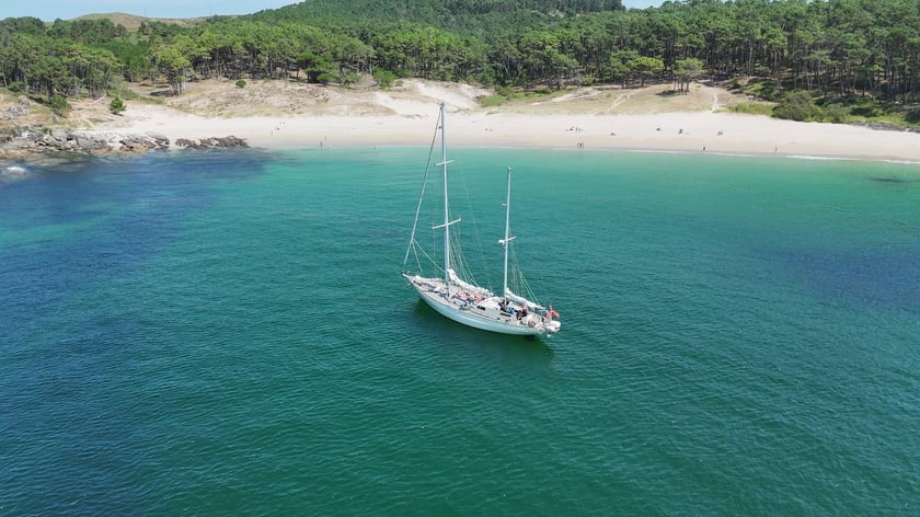 Nanny Cay Sailboat 5 cabin 18 berths 18 guests 21 m Listing Number: #24522 5