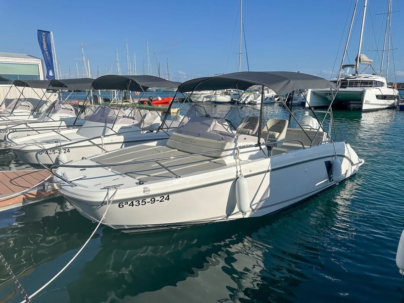 Cambrils Motorboat    6.13 m Listing Number: #24564