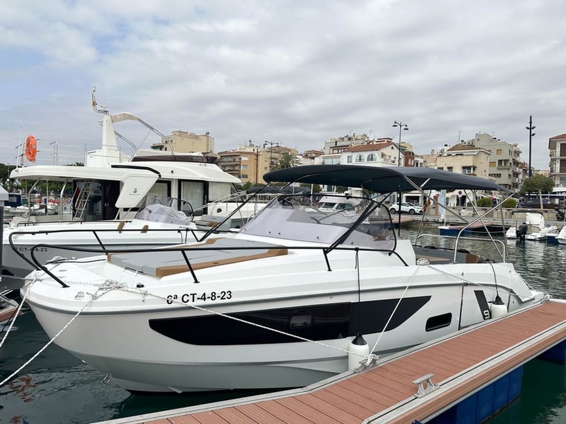 Barcelona Motorboat 1 cabin 2 berths 10 guests 9 m Listing Number: #24566