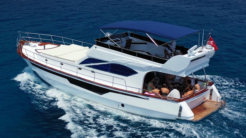 Antalya Yacht à moteur Cabine 3   Invités 26  20 m Numéro de l'annonce: #24576