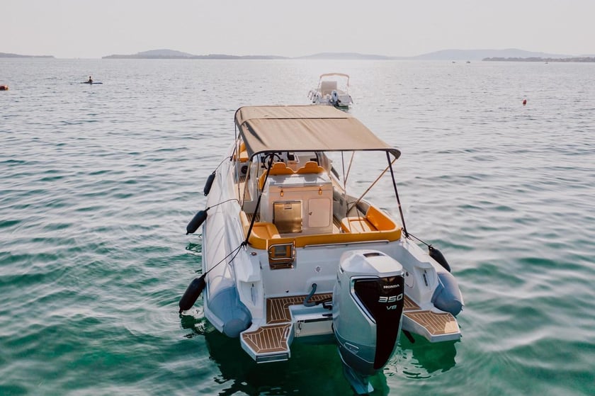 Skradin Catamarán Cabina 4  8  literas 30  invitados 16.5 m Número de anuncio: #24578 5