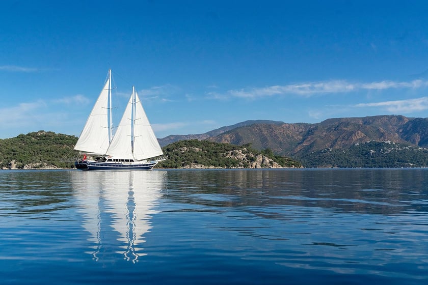 Marmaris Gulet 5 cabin 12 berths 12 guests 30 m Listing Number: #24593 2