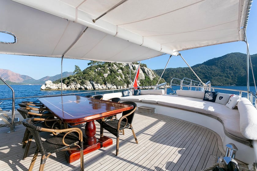 Marmaris Gulet 5 cabin 12 berths 12 guests 30 m Listing Number: #24593 5