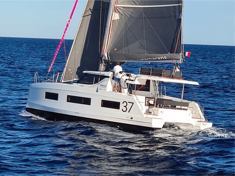 Palma de Mallorca Catamaran 4 cabin 8 berths 8 guests 10.9 m Listing Number: #24618