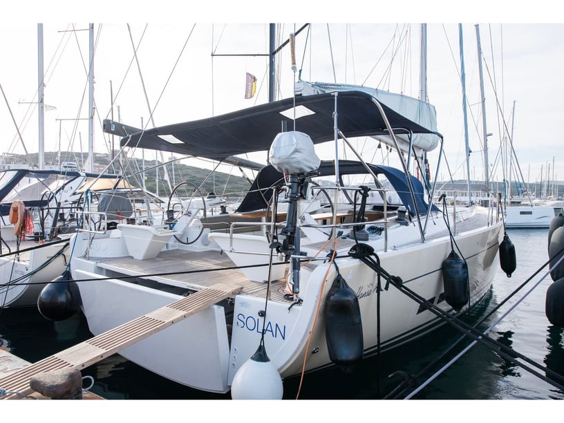 Lavrion Sailboat 6 cabin 11 berths 12 guests 16.7 m Listing Number: #24666 2