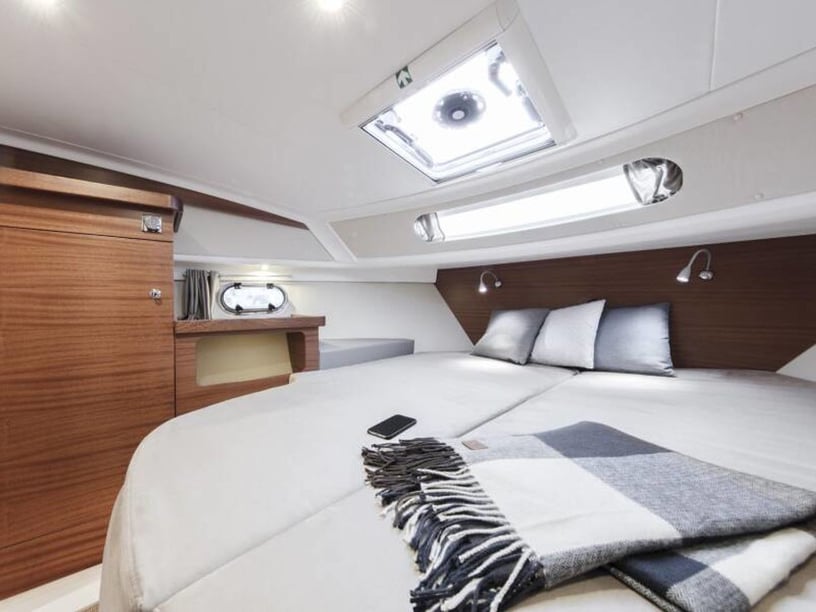 Sukošan Motorboot 2 Kabine 4 Liegeplätze 4 Gäste 11.56 m Nummer des Inserats: #24673 2