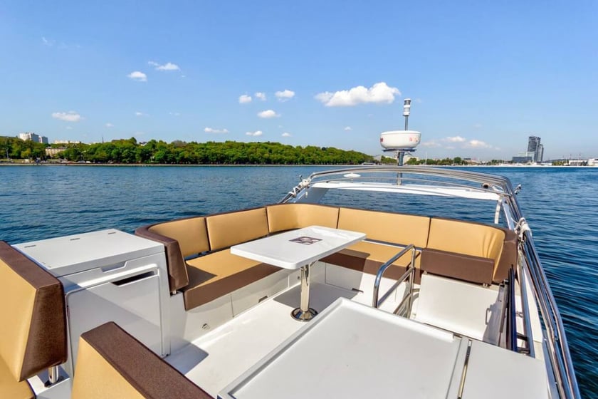 Sukošan Motorboat 3 cabin 6 berths 6 guests 13.5 m Listing Number: #24674 3