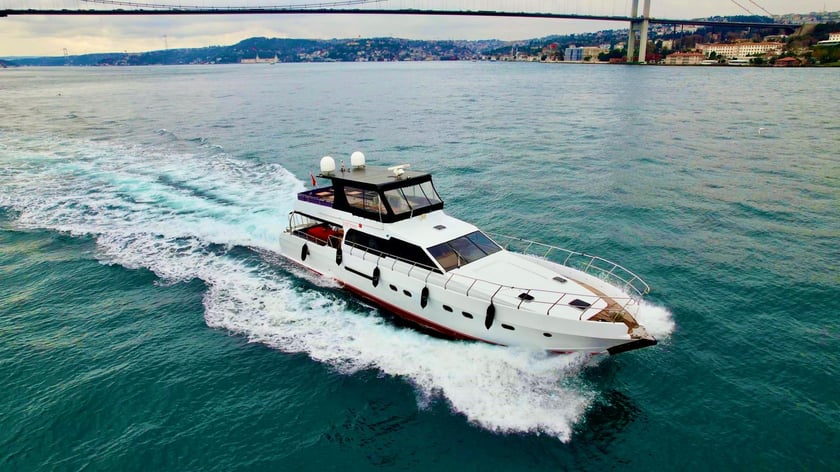 Karakoy Yacht à moteur Cabine 3   Invités 36  24 m Numéro de l'annonce: #24698