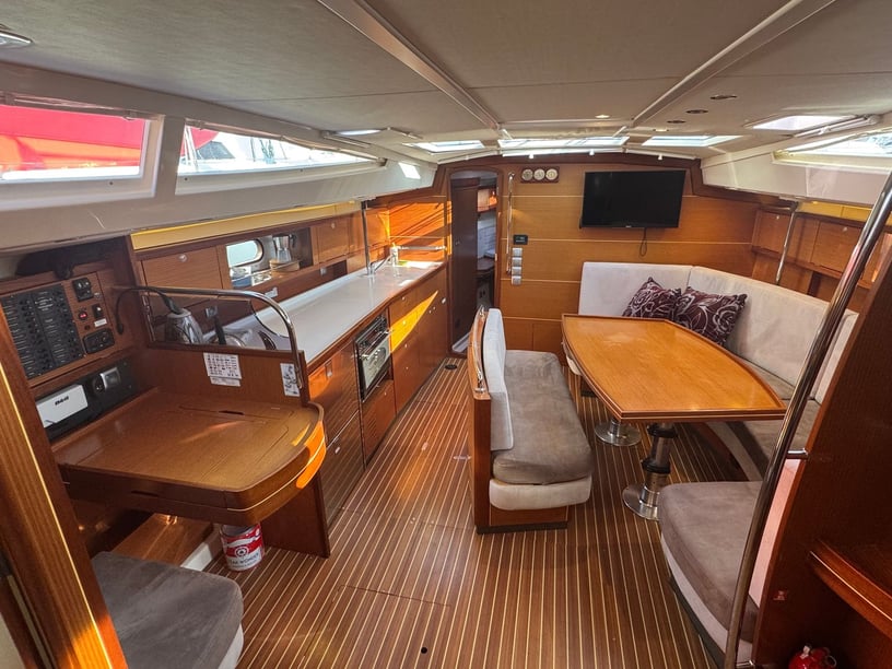 Rogoznica Zeilboot Cabine 4  10  slaapplaatsen 10  gasten 14.06 m Lijstnummer: #24705 2