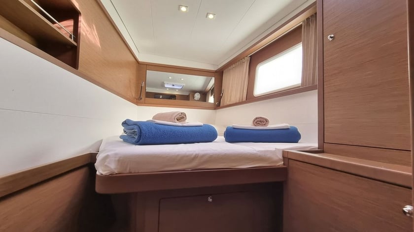 Sant Antoni de Portmany Catamaran 4 cabin 8 berths 8 guests 13.96 m Listing Number: #24718 4