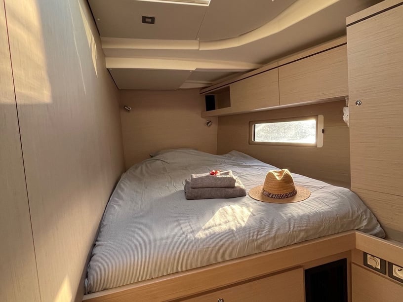 Cagliari Sailboat 5 cabin 11 berths 12 guests 15.94 m Listing Number: #24722 5
