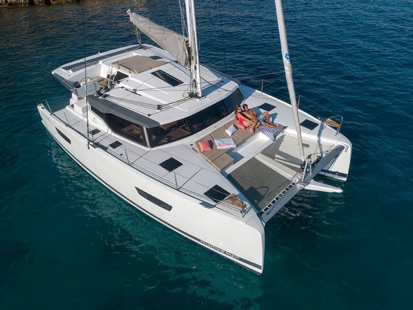 Palerme Catamaran Cabine 4  Couchettes 8  Invités 8  12.58 m Numéro de l'annonce: #24723
