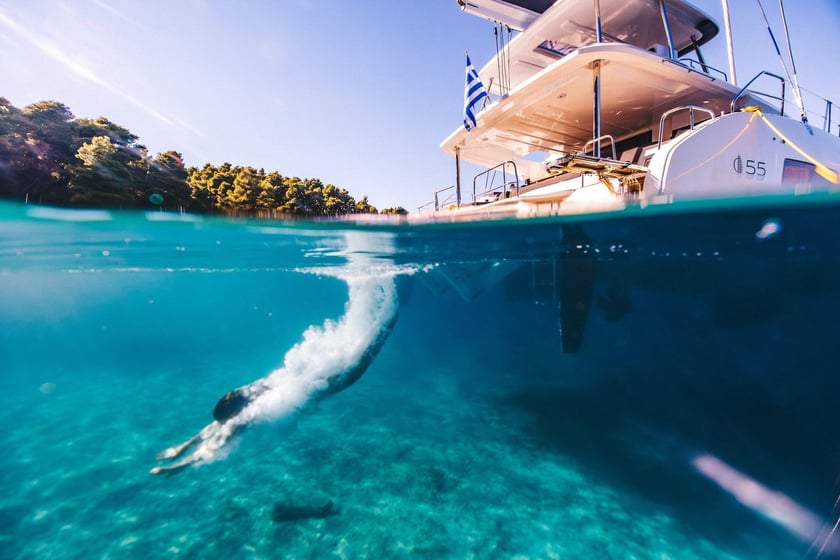 Lefkada Catamaran Cabine 6  Couchettes 10  Invités 10  18.38 m Numéro de l'annonce: #24724 3