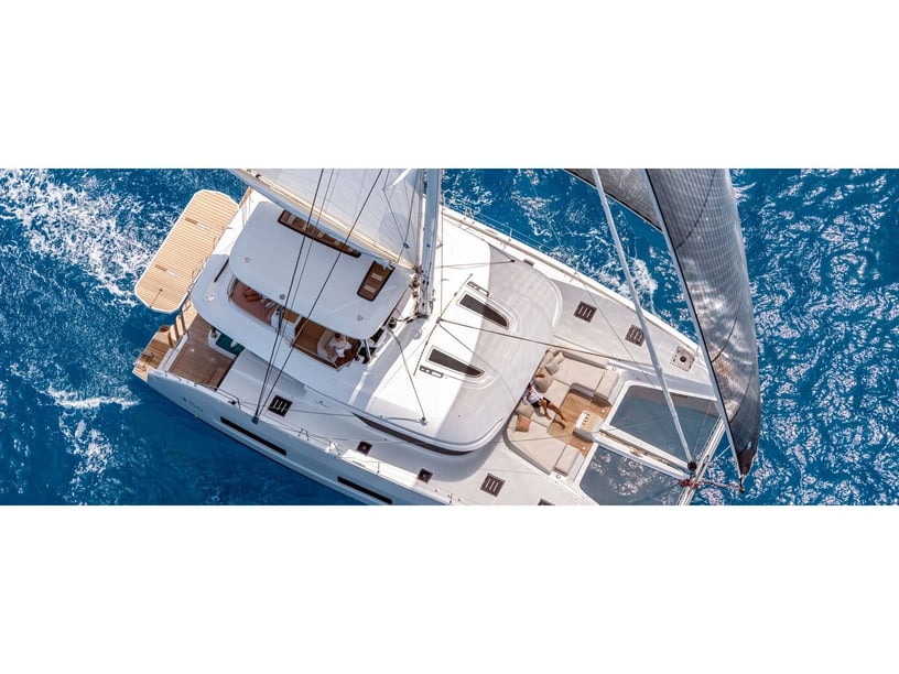 Lefkada Catamaran Cabine 6  10  slaapplaatsen 10  gasten 18.38 m Lijstnummer: #24724