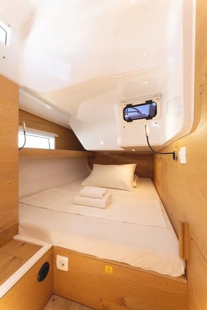 Zadar Sailboat 4 cabin 10 berths 10 guests 13.42 m Listing Number: #24747 3