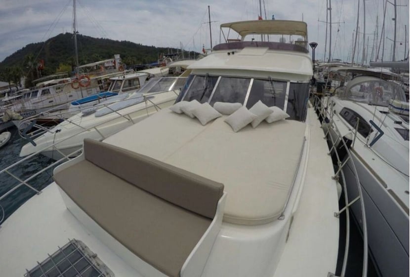 Gocek Yate a motor Cabina 2  4  literas 6  invitados 14 m Número de anuncio: #24753 2