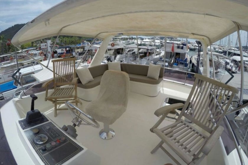 Gocek Yate a motor Cabina 2  4  literas 6  invitados 14 m Número de anuncio: #24753 5