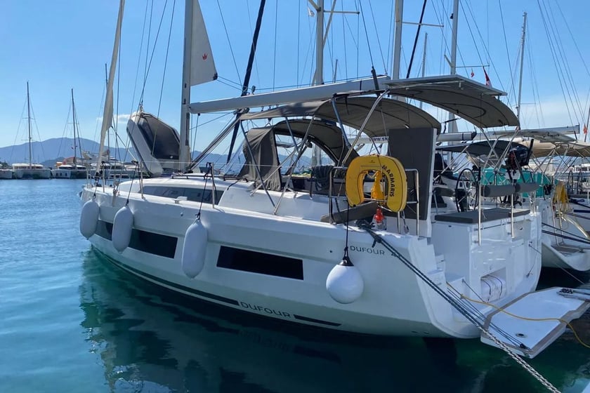 Marmaris Yelkenli 3 kabin Konaklama 6 kişi Seyir 6 kişi 12.75 m İlan No: #24756