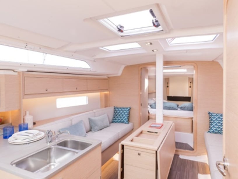 Marmaris Yelkenli 2 kabin Konaklama 4 kişi Seyir 4 kişi 10.77 m İlan No: #24757 4