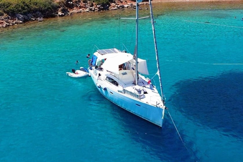 Bozburun Yelkenli 3 kabin Konaklama 6 kişi Seyir 6 kişi 13 m İlan No: #24818 3