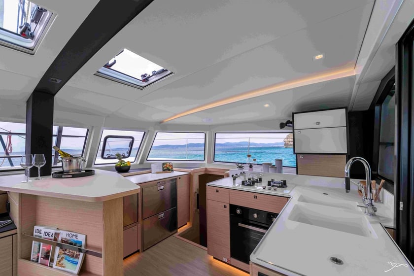 Primošten Catamaran 4 cabin 7 berths 7 guests 13.5 m Listing Number: #24843 3
