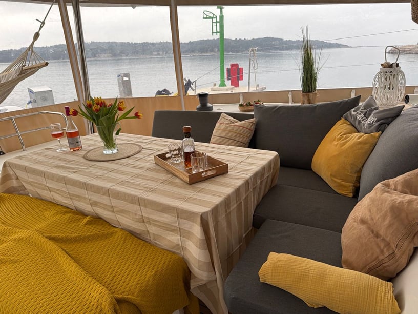 Pula Katamaran 4 Kabine 8 Liegeplätze 8 Gäste 13.45 m Nummer des Inserats: #24862 5