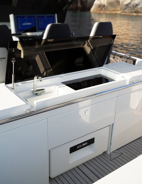 Ibiza Motorboot  2  slaapplaatsen 12  gasten 12 m Lijstnummer: #24868 5