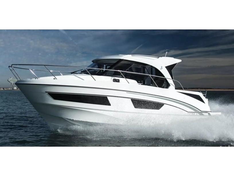 Sukošan Motorboat 2 cabin 4 berths 4 guests 9.18 m Listing Number: #24875