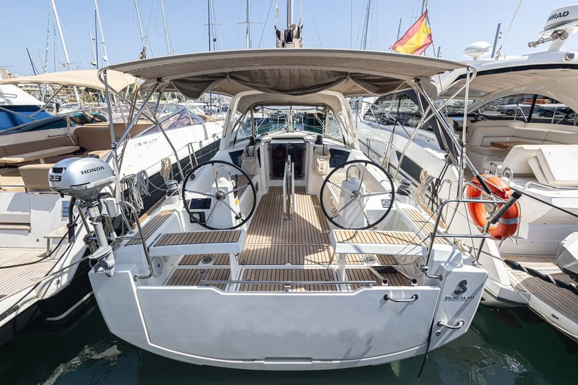 Palma di Maiorca Barca a vela cabina 2  cuccette 4  5  ospiti 10 m Numero dell'inserzione: #24881 3