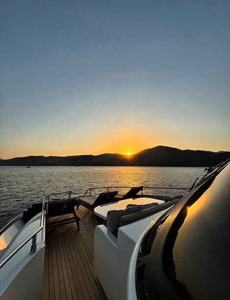 Gocek Motor Yacht 5 cabin 10 berths 10 guests 32 m Listing Number: #24886 5