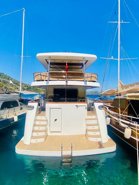 Gocek Motor Yacht 5 cabin 10 berths 10 guests 32 m Listing Number: #24886 4